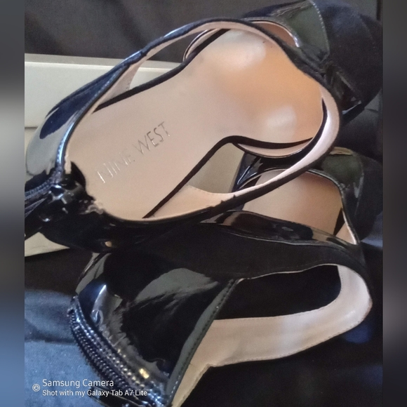 Nine West, black with Patten leather accents, zip up, size 7, - Picture 9 of 15